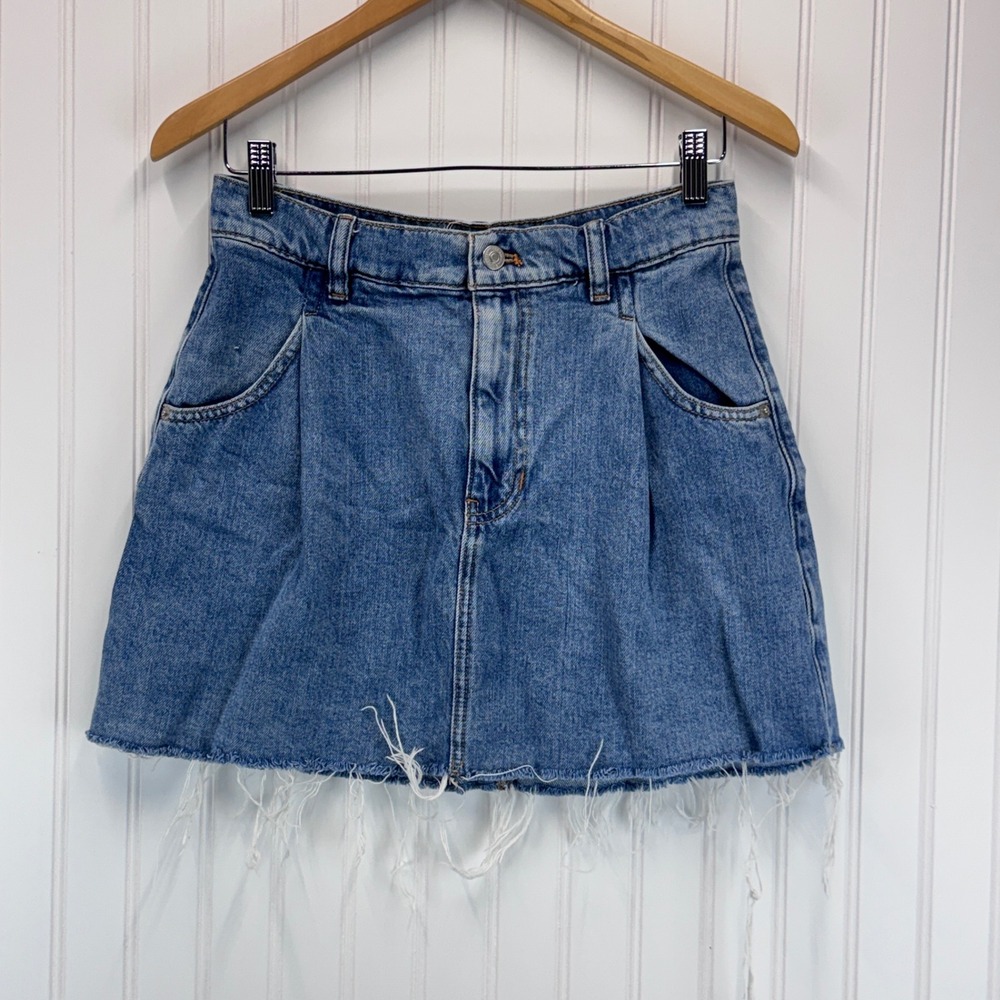 Free People We The Free Denim Mini Skirt Wmns 27 Blue Raw Hem Boho Pleated Indie